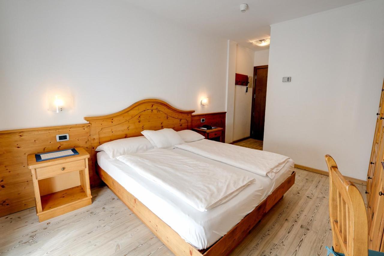 Hotel Garni Sottobosco Dimaro Eksteriør billede