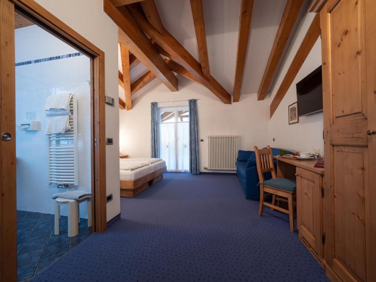 Hotel Garni Sottobosco Dimaro Eksteriør billede